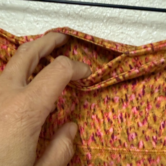 LOU & GREY Petaled Feel Good Pocket Leggings Size Large - Picture 10 of 15